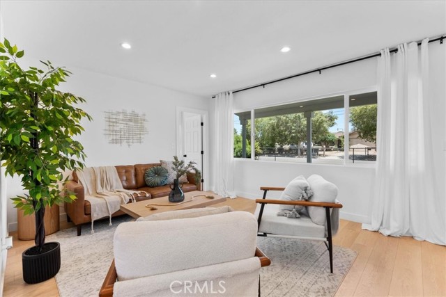 8316 Reseda Avenue, Fontana CA: https://media.crmls.org/medias/9c753c2e-eafe-49a5-a2b1-223869bcaba6.jpg