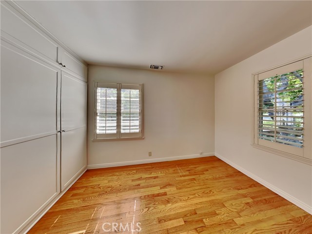 Detail Gallery Image 21 of 23 For 3662 Yorkshire Rd, Pasadena,  CA 91107 - 3 Beds | 2 Baths