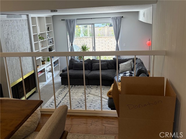 Detail Gallery Image 8 of 24 For 13230 Fiji Way #F,  Marina Del Rey,  CA 90292 - 2 Beds | 2/1 Baths