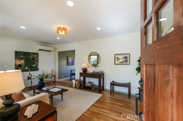 Detail Gallery Image 7 of 50 For 1901 Phillips Way, Los Angeles,  CA 90042 - 2 Beds | 1 Baths