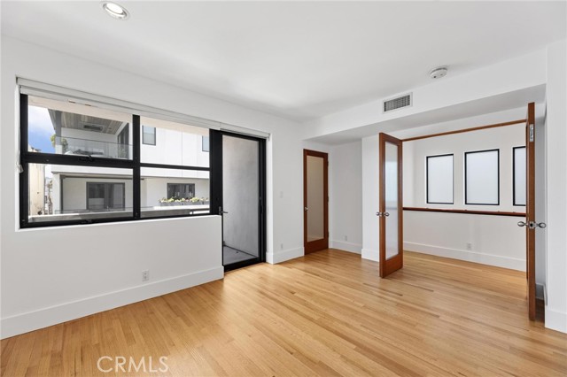 129 20th Street, Manhattan Beach CA: https://media.crmls.org/medias/9c765b01-c45f-4593-af55-0d03f0935b2d.jpg