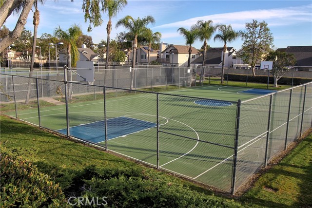 9c767553 0e9a 4db1 92d4 02f7054272a5