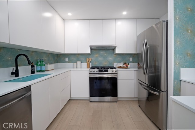 Detail Gallery Image 4 of 21 For 200 E Racquet Club Dr #24,  Palm Springs,  CA 92262 - 2 Beds | 2 Baths