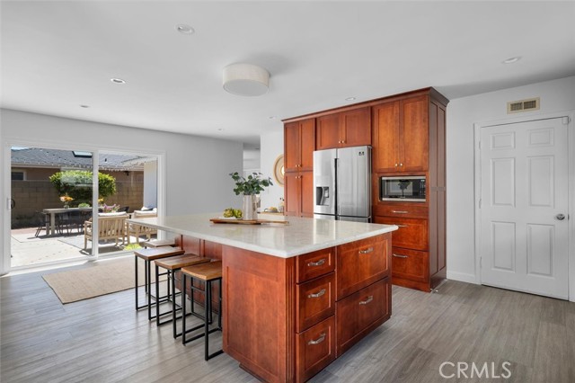 5545 Konya Drive, Torrance CA: https://media.crmls.org/medias/9c77bd3f-39db-4462-91ca-2dc0bd73594e.jpg
