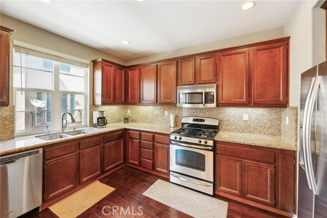 Detail Gallery Image 10 of 48 For 4437 Owens St #104,  Corona,  CA 92883 - 2 Beds | 2/1 Baths