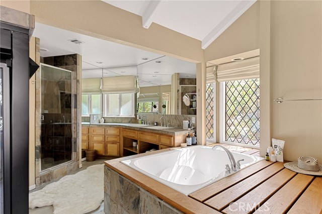 Detail Gallery Image 43 of 64 For 951 Osprey, Lake Arrowhead,  CA 92352 - 4 Beds | 4 Baths