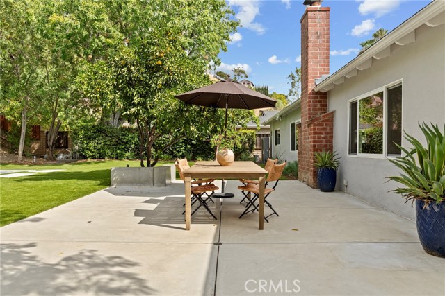 Detail Gallery Image 31 of 44 For 4410 Canoga Dr, Woodland Hills,  CA 91364 - 4 Beds | 3 Baths