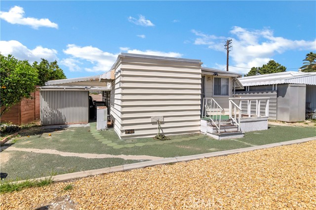 44725 E. Florida Avenue, Hemet CA: https://media.crmls.org/medias/9c78f5e0-4c52-4b59-9d59-6a565ee870f3.jpg