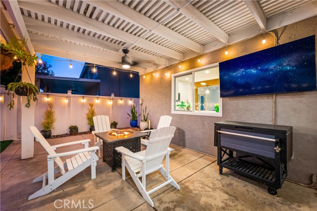 33037 Paterno Street, Temecula CA: https://media.crmls.org/medias/9c797cdc-6f5e-4854-a885-7a89aeff6ff6.jpg