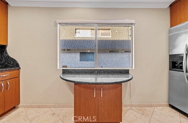 Detail Gallery Image 8 of 44 For 17937 Magnolia Bld #18,  Encino,  CA 91316 - 2 Beds | 3 Baths