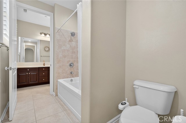 Detail Gallery Image 40 of 67 For 11680 Cetona Way, Porter Ranch,  CA 91326 - 4 Beds | 4 Baths