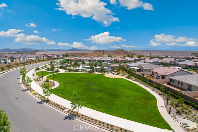 17744 Mcdowell Valley Drive, Riverside CA: https://media.crmls.org/medias/9c7a28bc-4e95-4653-898a-8f9331b337fd.jpg
