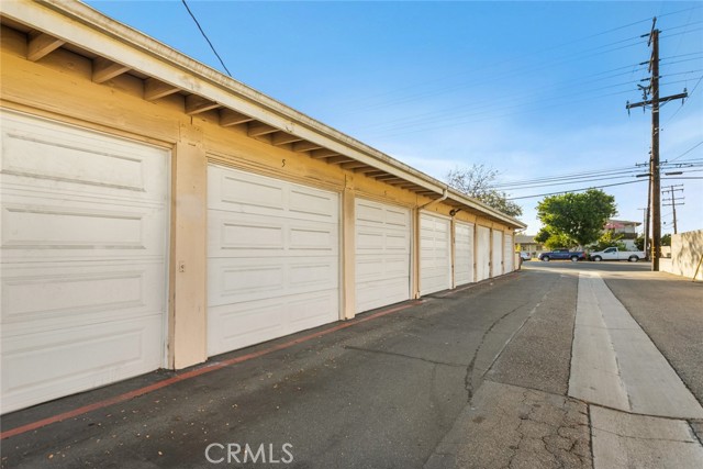 Detail Gallery Image 15 of 29 For 630 S Knott Ave #5,  Anaheim,  CA 92804 - 2 Beds | 2 Baths