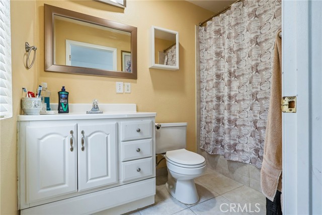 Detail Gallery Image 18 of 24 For 1801 W Cameron St, Long Beach,  CA 90810 - 4 Beds | 3 Baths