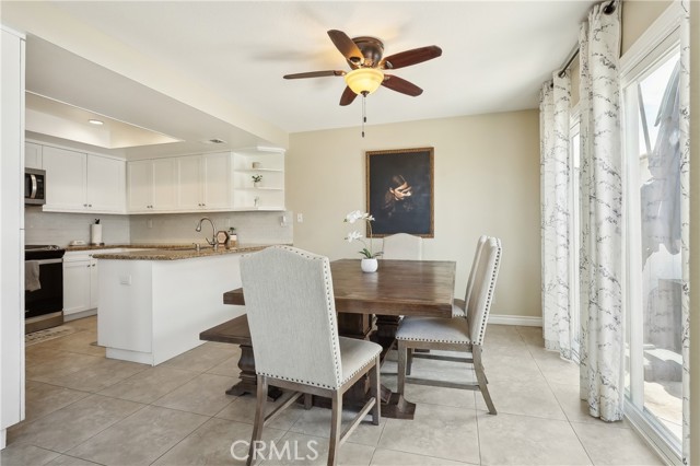 1 Buttercup, Rancho Santa Margarita CA: https://media.crmls.org/medias/9c7afaca-934d-43f1-9f31-b6c4f37a478a.jpg