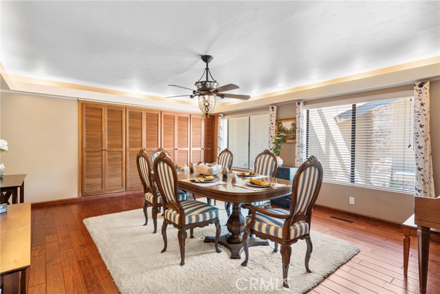 Detail Gallery Image 8 of 60 For 7805 Buena Tierra Ct, Bakersfield,  CA 93309 - 4 Beds | 4 Baths