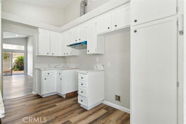 11979 Savona Dr, Fontana CA: https://media.crmls.org/medias/9c7c37d3-4a79-4502-be19-002c04e7540c.jpg