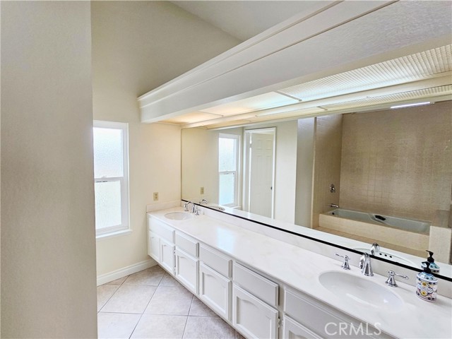 Detail Gallery Image 34 of 54 For 27355 Betanzos, Mission Viejo,  CA 92692 - 4 Beds | 3 Baths