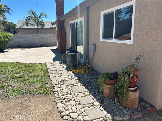 8376 Main Street, Rancho Cucamonga CA: https://media.crmls.org/medias/9c7ca221-76b3-4cc8-9911-d20f61e390d9.jpg