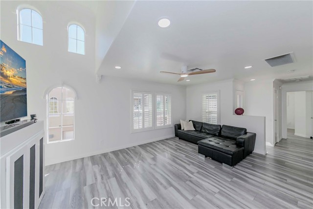 Detail Gallery Image 6 of 36 For 5010 Golondrina Way #64,  Oceanside,  CA 92057 - 3 Beds | 2 Baths