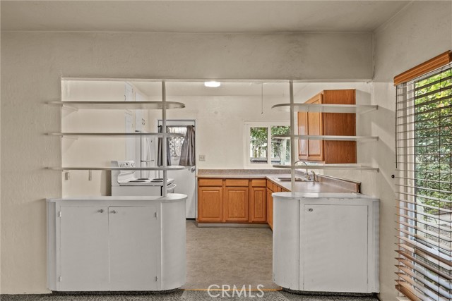 Detail Gallery Image 12 of 47 For 476 E 7th Ave, Chico,  CA 95926 - 4 Beds | 2 Baths