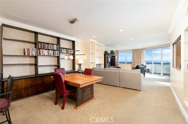Eating Area/Living Room