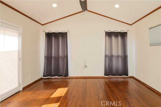 Detail Gallery Image 54 of 57 For 7447 Enfield, Reseda,  CA 91335 - 3 Beds | 2 Baths