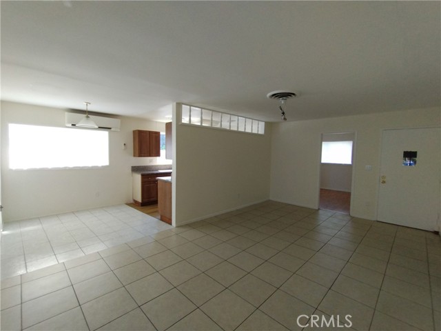 13410 Berg Street, Sylmar CA: https://media.crmls.org/medias/9c7f13fb-357f-4a9c-8164-91e1e746f9a5.jpg