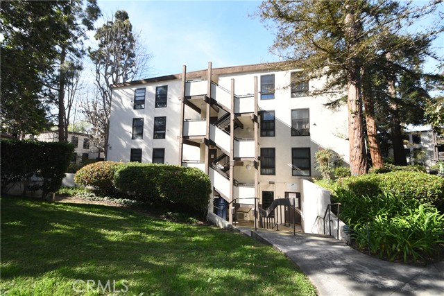 7740 Redlands Street, M3078 photo 2