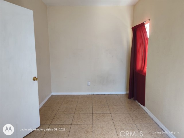 Detail Gallery Image 2 of 4 For 439 W 17th St, San Bernardino,  CA 92405 - 11 Beds | 5 Baths