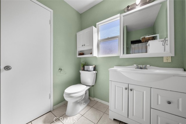 Detail Gallery Image 13 of 35 For 43820 Kirkland Ave, Lancaster,  CA 93535 - 4 Beds | 2 Baths