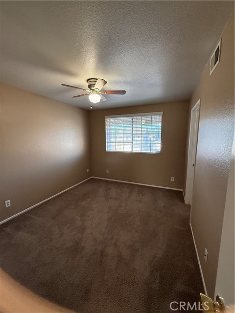 Detail Gallery Image 14 of 21 For 23708 Cork Oak, Murrieta,  CA 92562 - 3 Beds | 2/1 Baths