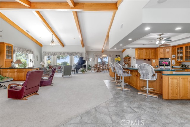 4995 Mill Road, Paso Robles CA: https://media.crmls.org/medias/9c81930e-7794-4310-8939-1ead45b1e3f1.jpg