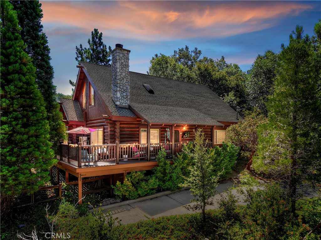 1415 Manzanita Way
