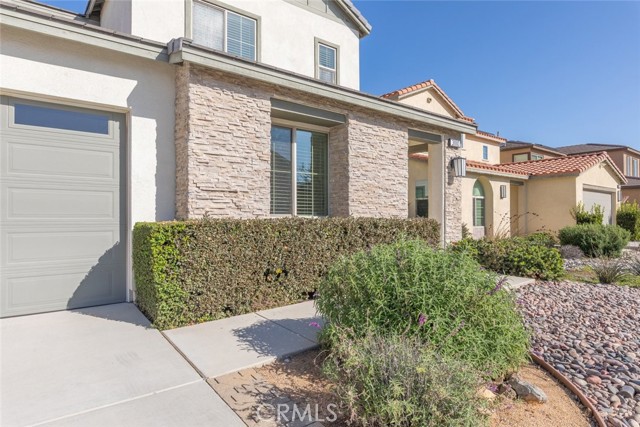 Detail Gallery Image 5 of 44 For 31110 Calle Sagres, Winchester,  CA 92596 - 5 Beds | 4/1 Baths