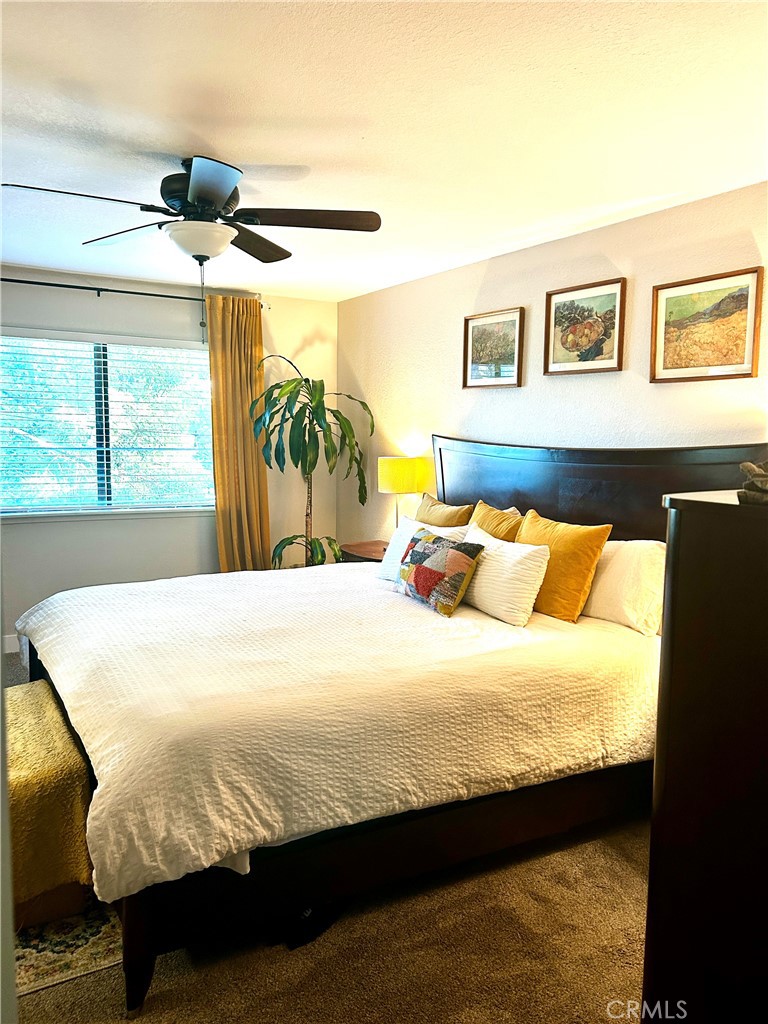 https://media.crmls.org/medias/9c81d1a0-ef01-4c6e-90b7-30229ea7a6a7.jpg?preset=X-Large