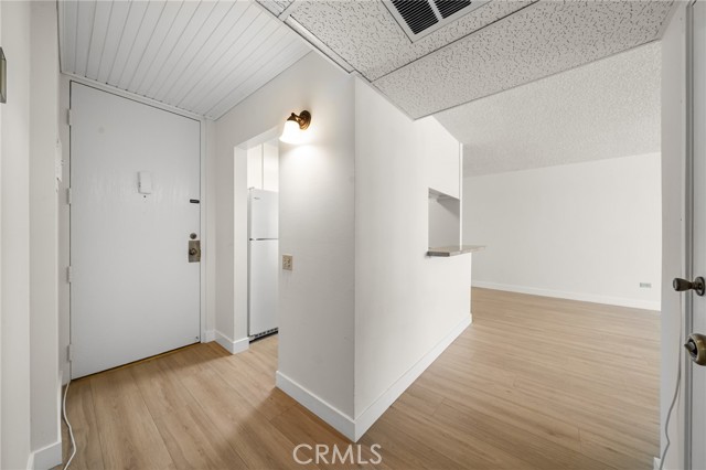 Detail Gallery Image 2 of 27 For 421 S La Fayette Park Pl #726,  Los Angeles,  CA 90057 - 1 Beds | 1 Baths