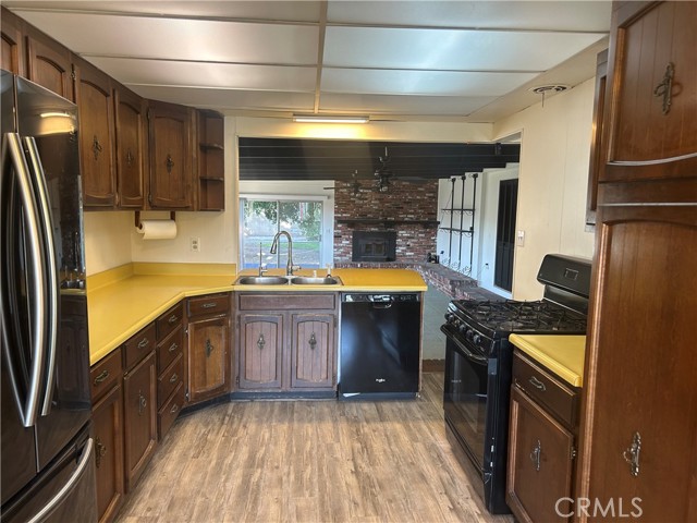 Detail Gallery Image 4 of 5 For 6361 Los Robles, Buena Park,  CA 90621 - 3 Beds | 2 Baths