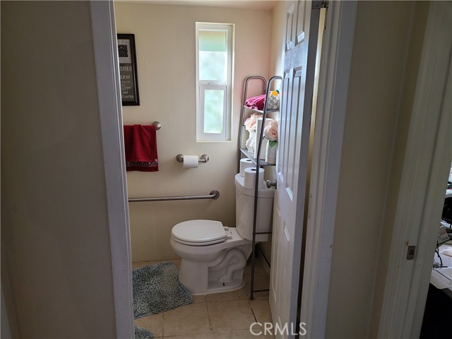 Detail Gallery Image 24 of 34 For 11685 Holmes, Jurupa Valley,  CA 91752 - 5 Beds | 2/1 Baths