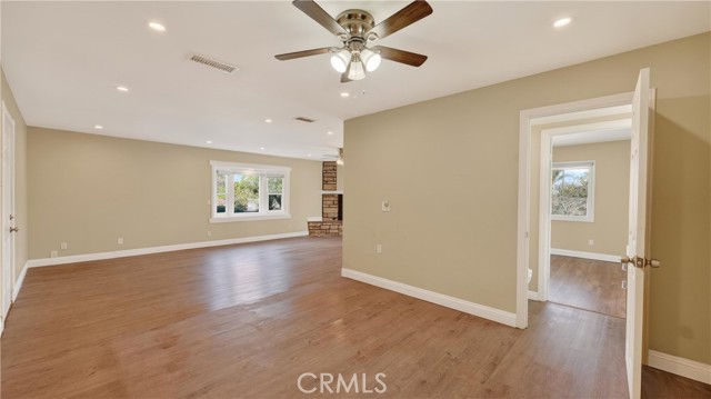 Image 41 of 62 For 14934 Lofthill