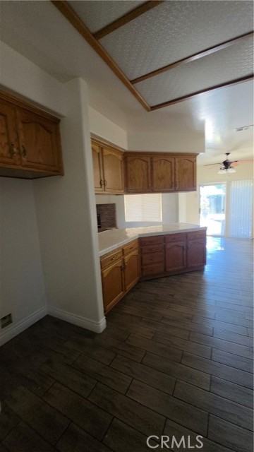 Detail Gallery Image 5 of 28 For 9909 Mona Lisa Ln, Bakersfield,  CA 93312 - 3 Beds | 2 Baths