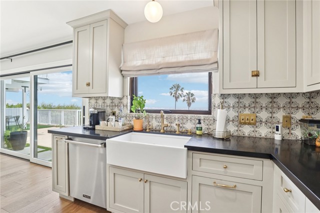 25908 Matfield Drive, Torrance CA: https://media.crmls.org/medias/9c839b8e-ad10-4189-82f2-504f2edf0d9a.jpg