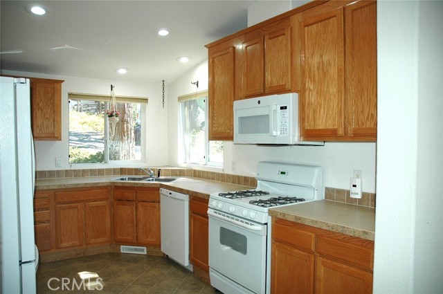 Detail Gallery Image 11 of 25 For 50889 Road 426 #17,  Oakhurst,  CA 93644 - 3 Beds | 2 Baths