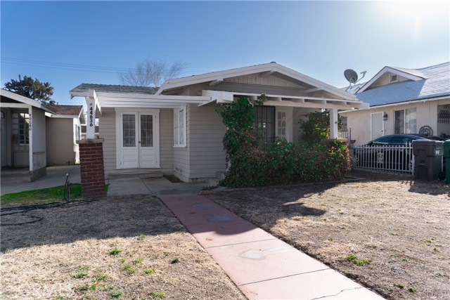 Detail Gallery Image 3 of 16 For 44636 Cedar Ave, Lancaster,  CA 93534 - 5 Beds | 2 Baths