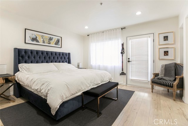 10894 Olinda Street, Sun Valley CA: https://media.crmls.org/medias/9c859f13-7d09-47a5-96fa-1521b3a5cc68.jpg