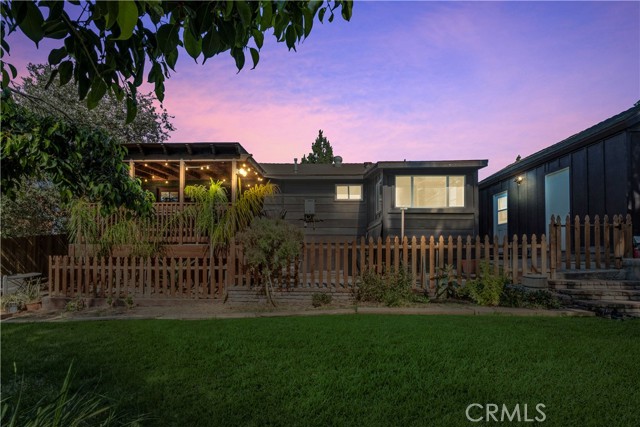 Detail Gallery Image 3 of 10 For 26357 Hillcrest Ave, Lomita,  CA 90717 - 2 Beds | 2 Baths