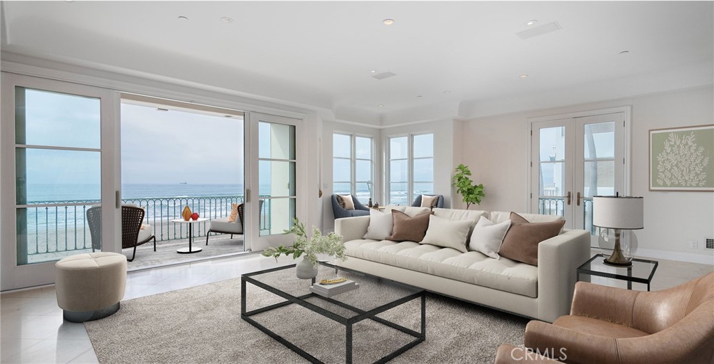 2420 The Strand