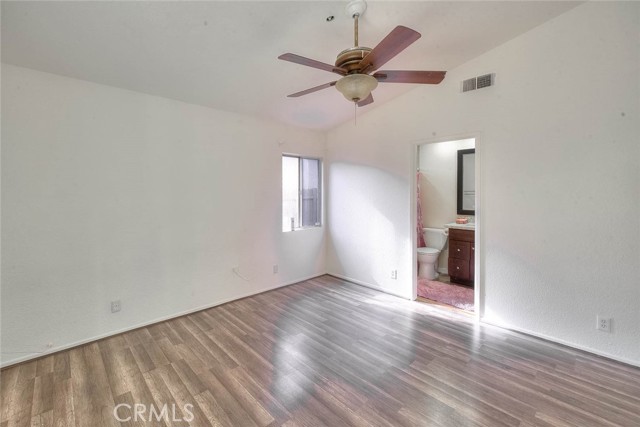 14319 Weeping Willow Lane, Fontana CA: https://media.crmls.org/medias/9c8684e3-b909-4bdb-a288-5da1258e14da.jpg