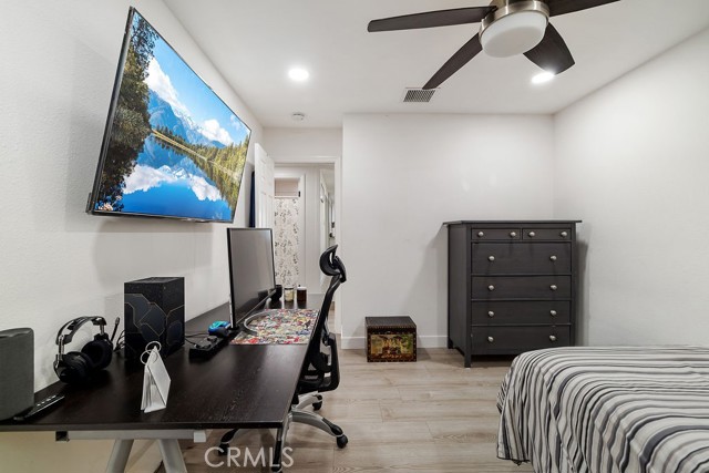 41841 55th W Street, Lancaster CA: https://media.crmls.org/medias/9c86e555-0249-4919-bc9a-3e4b72870e85.jpg