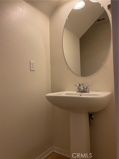 Detail Gallery Image 16 of 37 For 8692 9th St #37,  Rancho Cucamonga,  CA 91730 - 3 Beds | 2/1 Baths